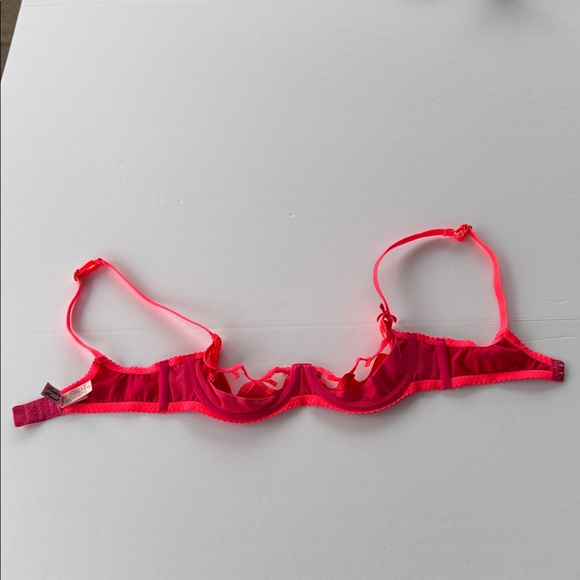 Agent Provocateur hot pink Lori bra, NWOT, size US 34B - Picture 8 of 9